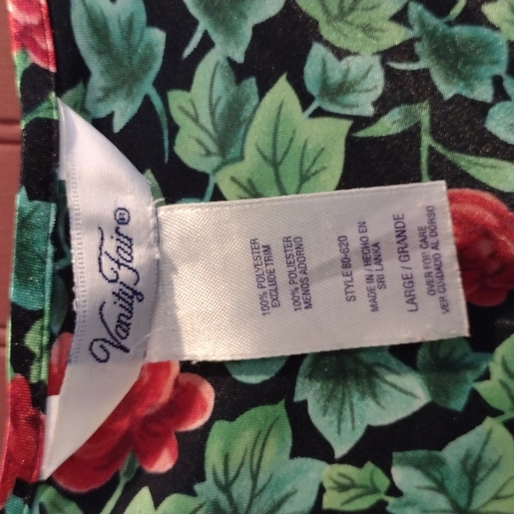 Vanity Fair Slip - Picture 5 of 8